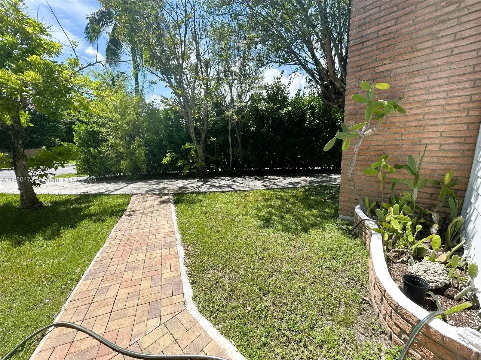 6395 SW 42nd Ter, South Miami FL 33155