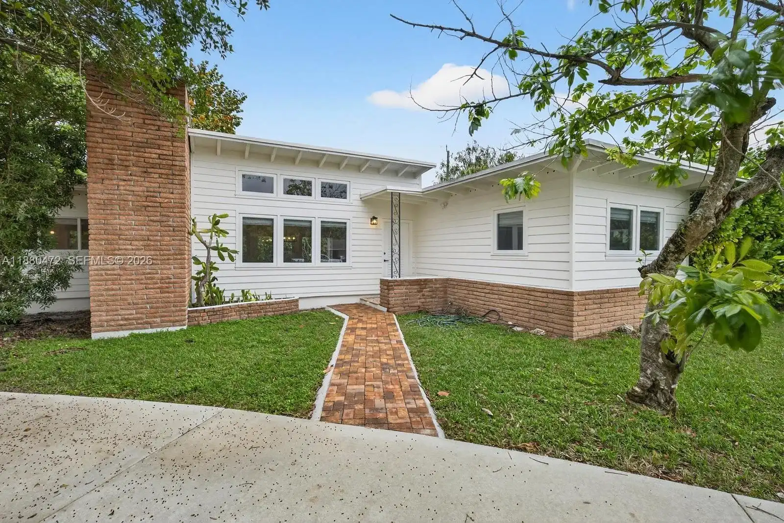 6395 SW 42nd Ter, South Miami FL 33155