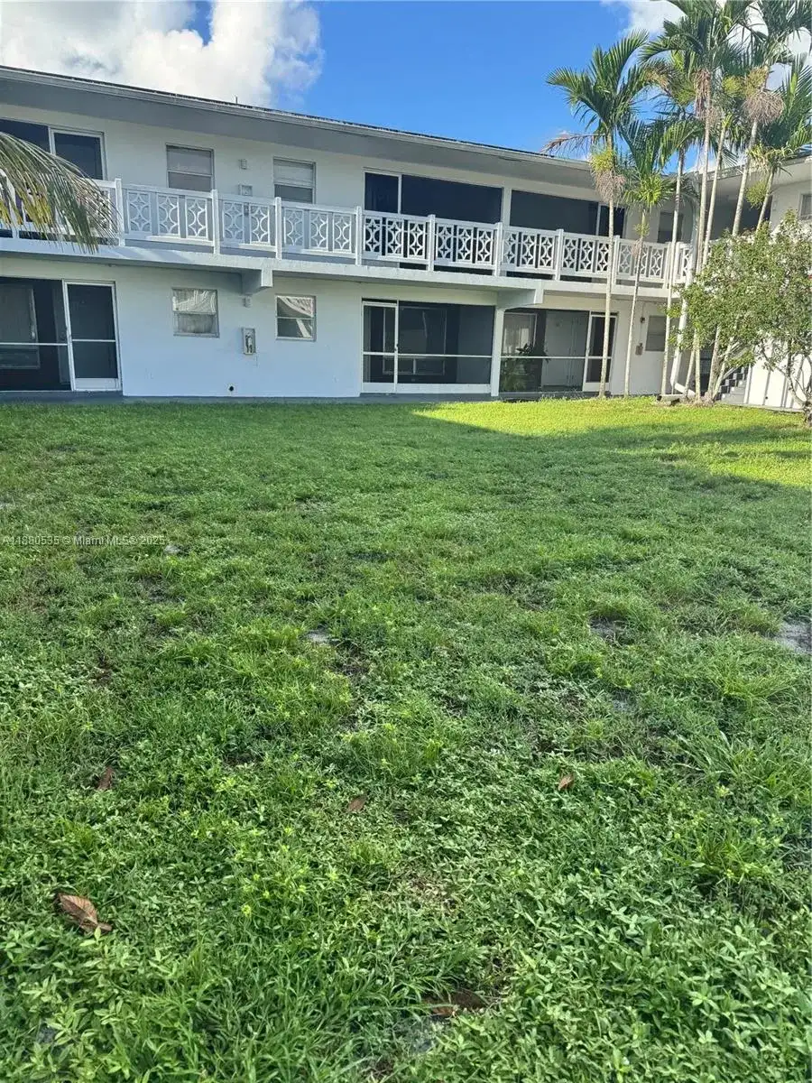 1701 NW 46th Ave # 105, Lauderhill FL 33313 photo 2