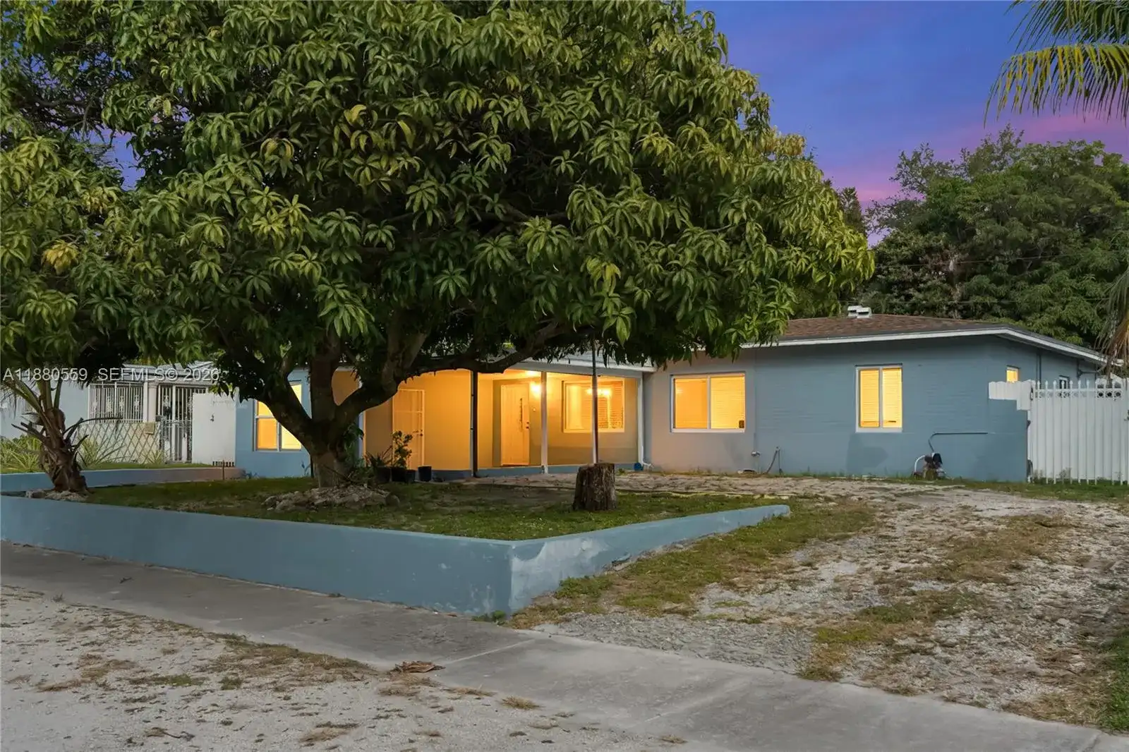 15021 NE 11th Ave, Miami FL 33161 photo 4