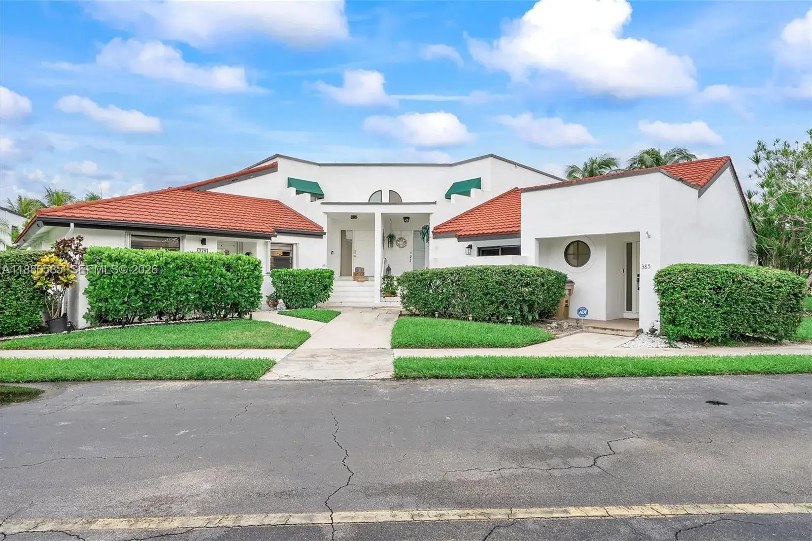 385 NW 36th Ave, Deerfield Beach FL 33442
