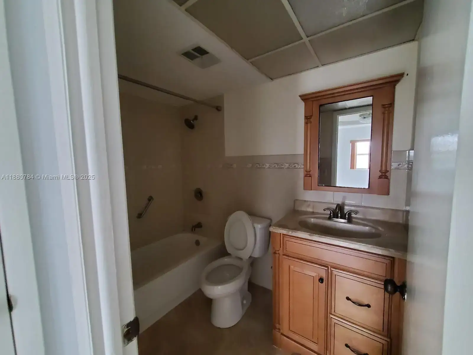 8280 Sunrise Lakes Blvd # 301, Sunrise FL 33322 photo 5