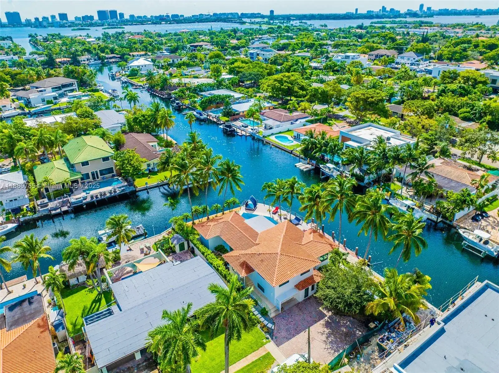 12905 Cherry Rd, North Miami FL 33181 photo 2