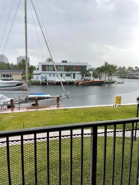 301 Golden Isles Dr # 211, Hallandale Beach FL 33009