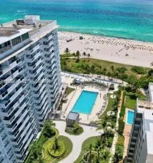 1 bedroom 1 bath Residential for sale at 100 Lincoln Rd # 323, Miami Beach FL 33139
