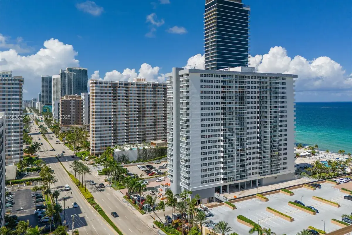 2030 S Ocean Dr # 227, Hallandale Beach FL 33009
