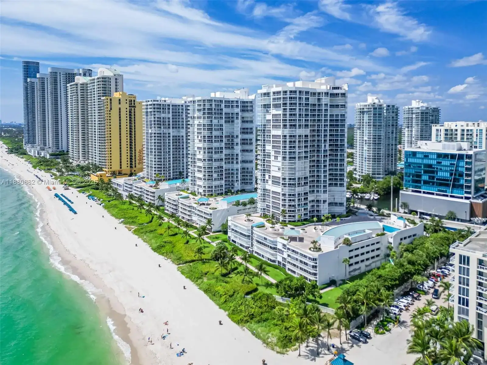 16485 Collins Ave, Sunny Isles Beach FL 33160 photo 2