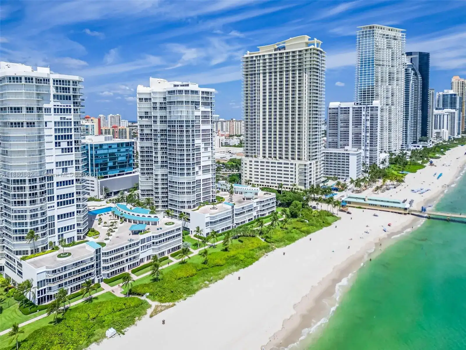 16485 Collins Ave, Sunny Isles Beach FL 33160 photo 4