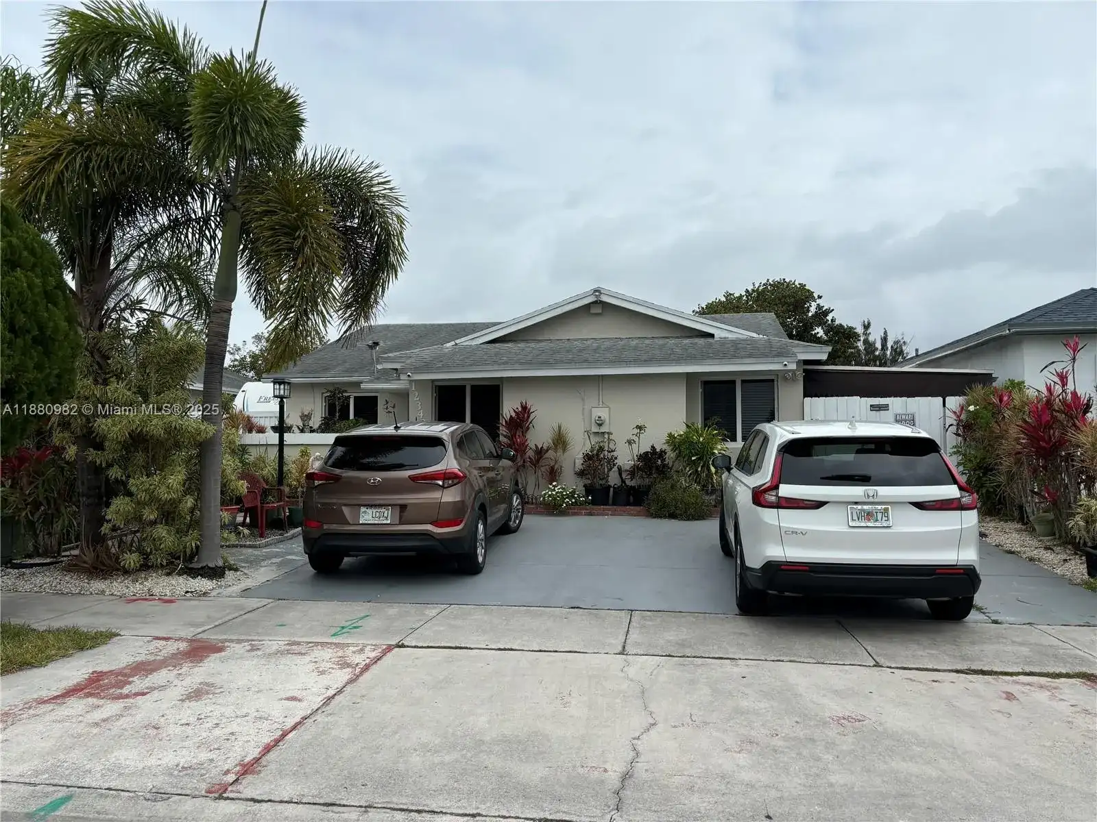 12343 SW 195th Ter, Miami FL 33177 photo 2