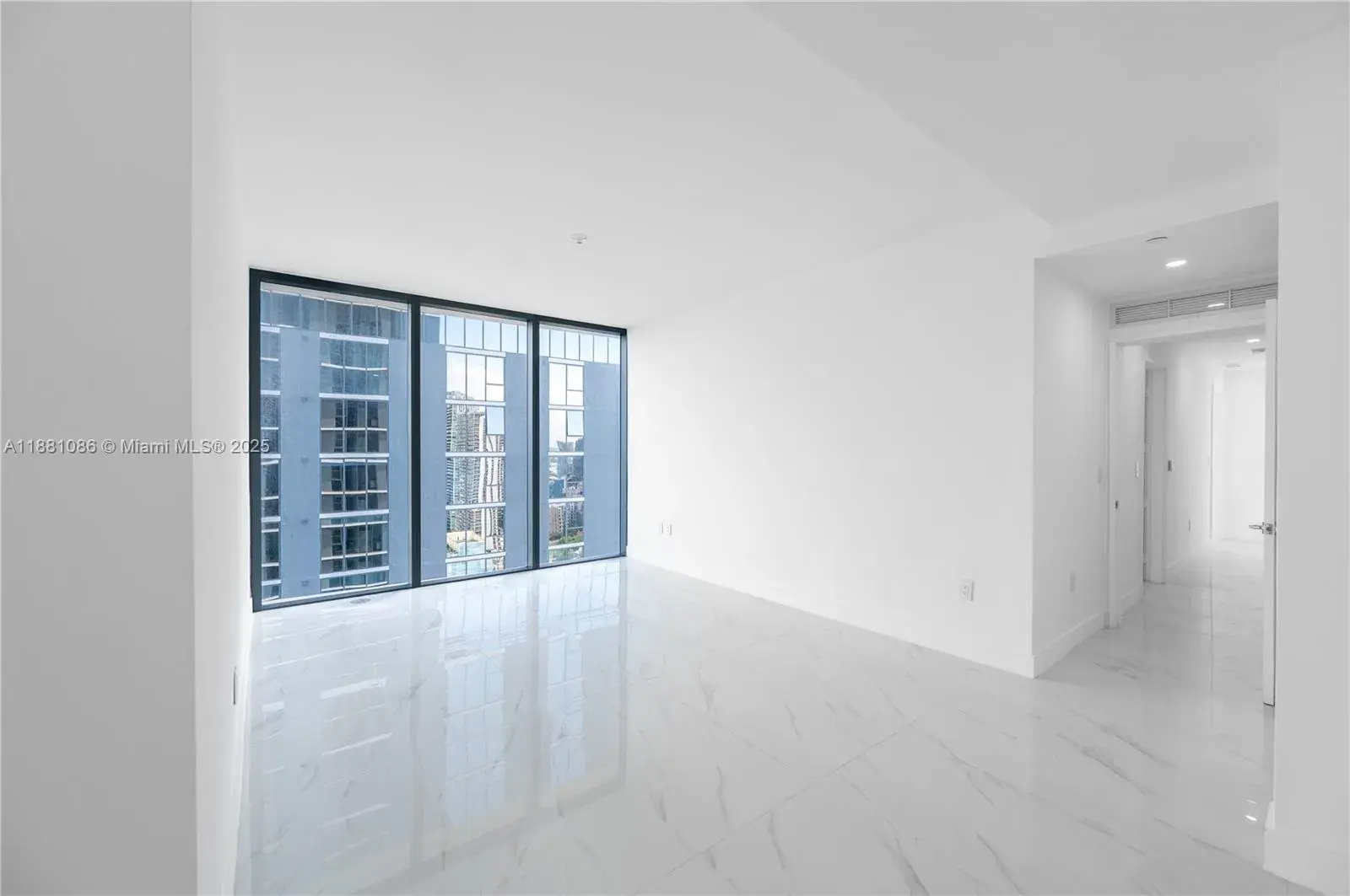 700 NE 24 # 2807, Miami FL 33137