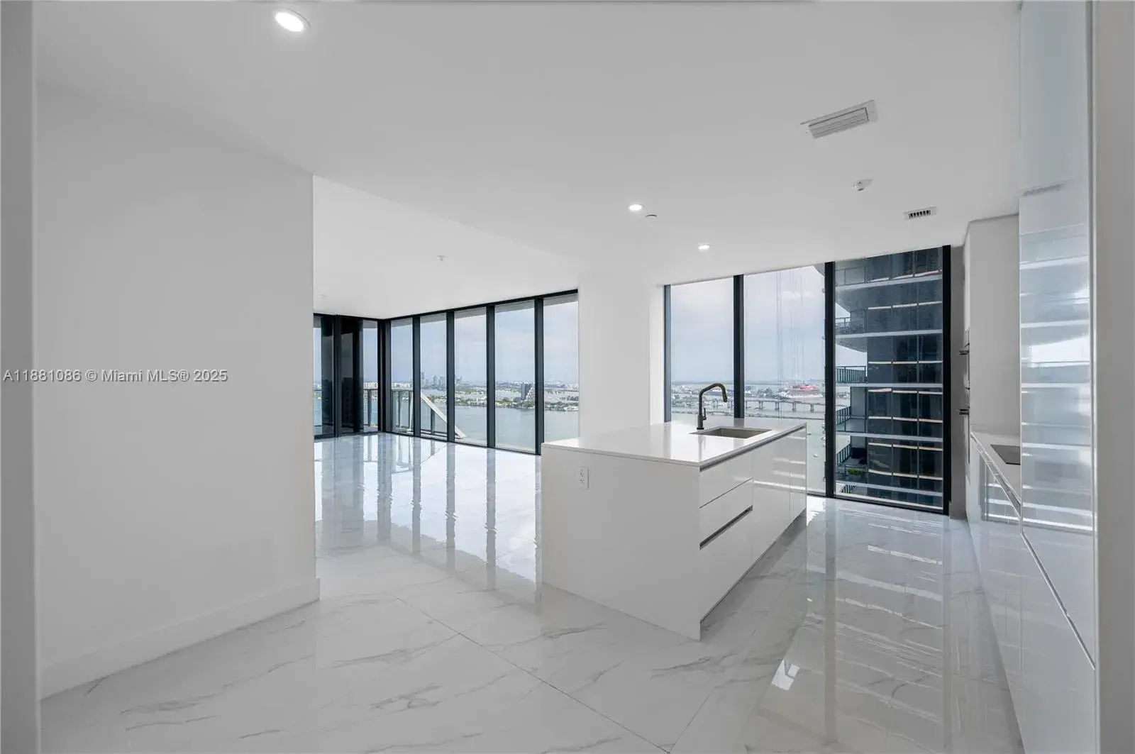 700 NE 24 # 2807, Miami FL 33137