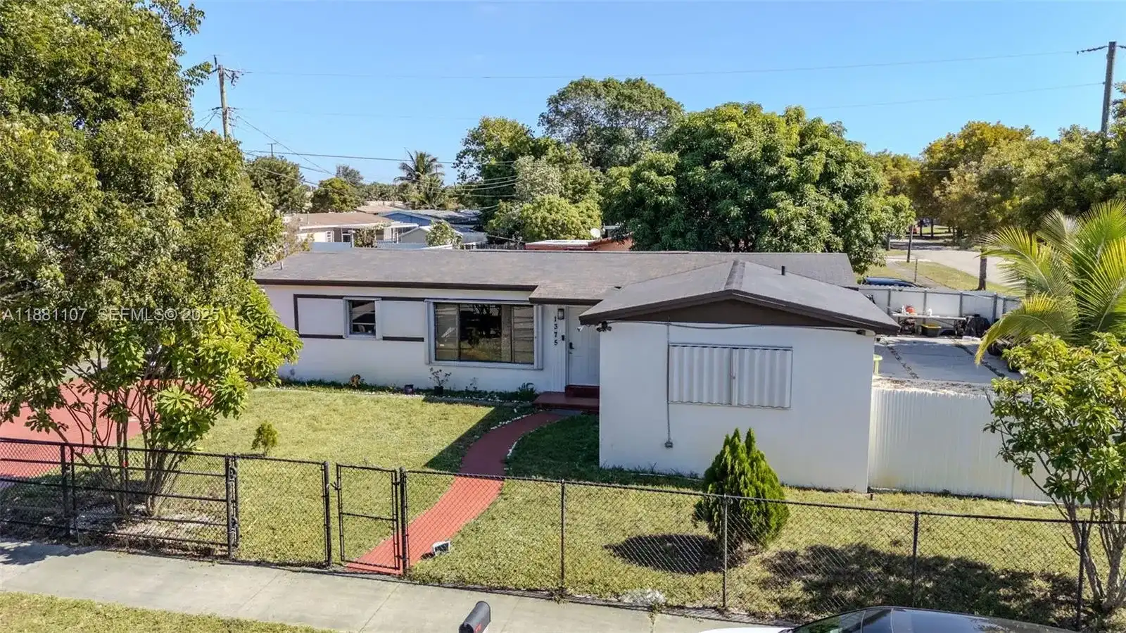 1375 NW 181st St, Miami Gardens FL 33169