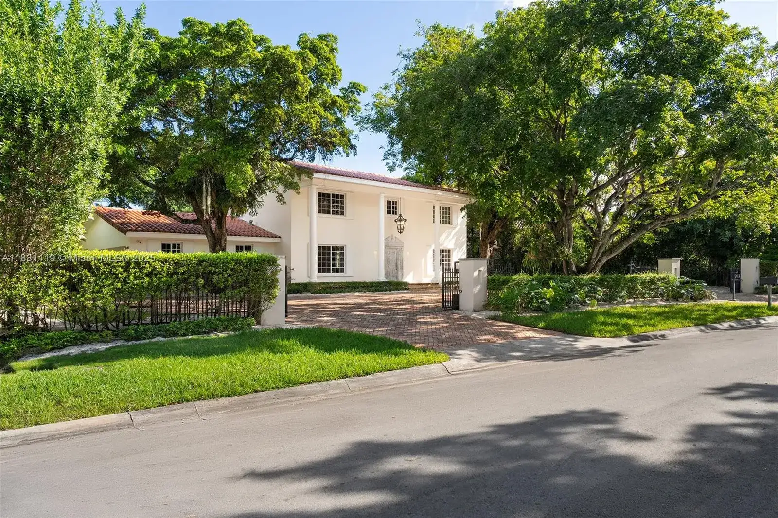 575 Bay Point Rd, Miami FL 33137 photo 5
