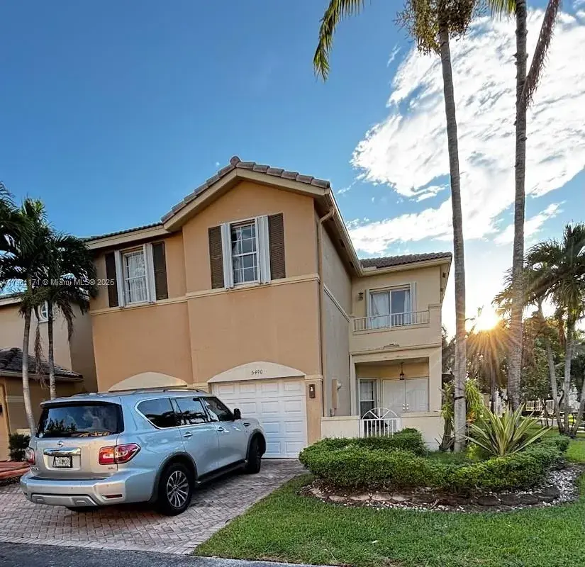 5490 NW 113th Ct, Doral FL 33178
