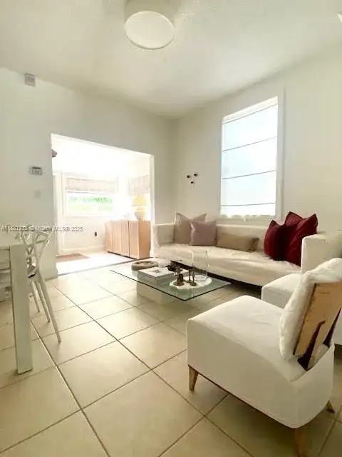 2952 Virginia St, Miami FL 33133 photo 4