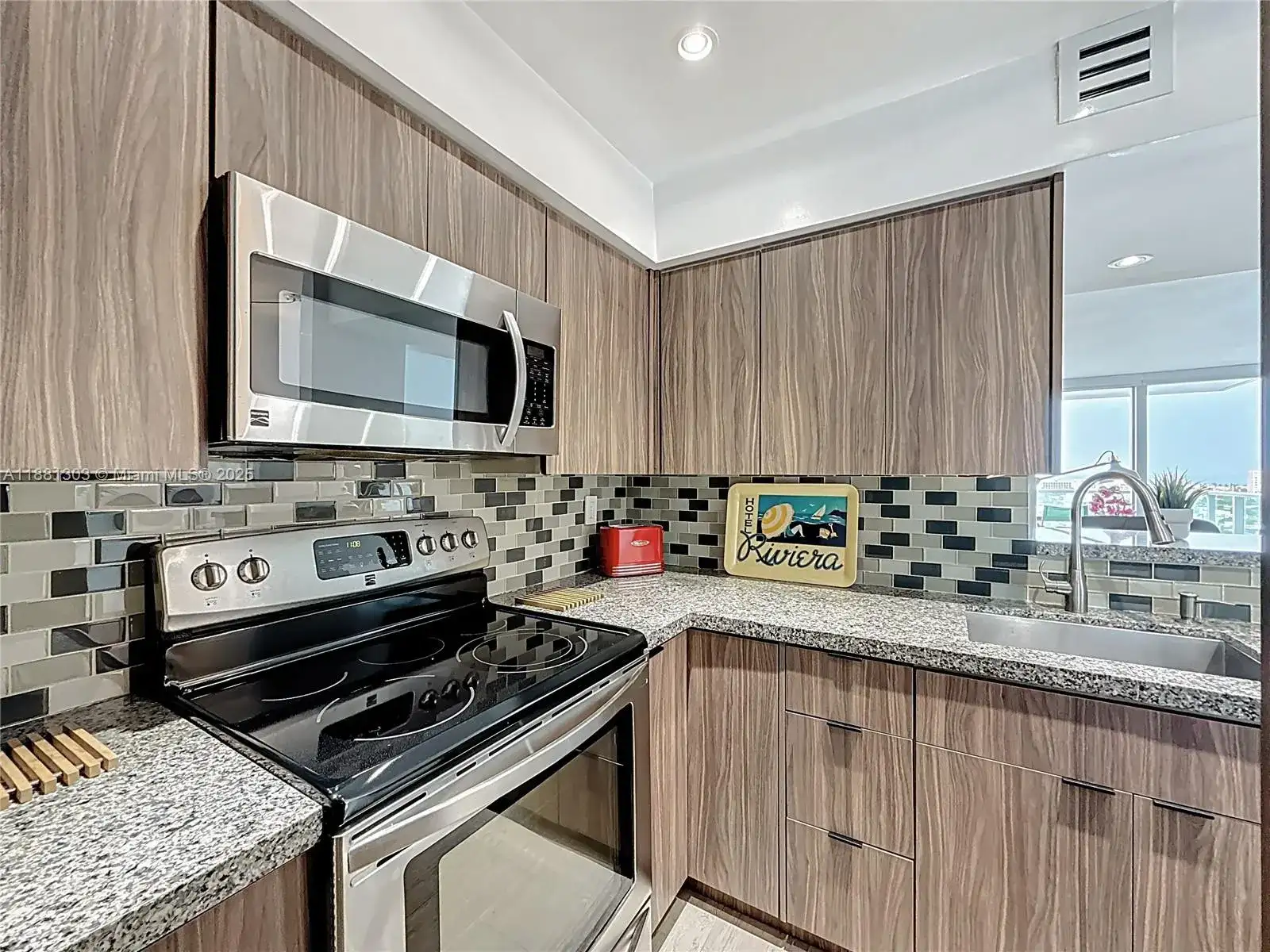 1000 West Ave # 1409, Miami Beach FL 33139 photo 5
