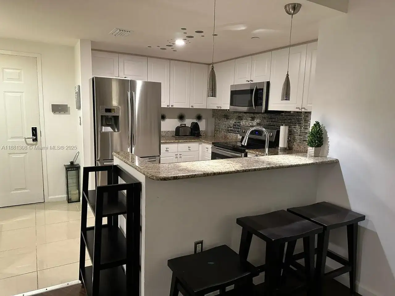 19501 S W country Club dr # 1706, Aventura FL 33180 photo 4