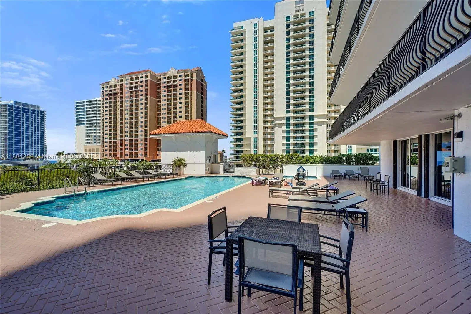 100 S Birch Rd # 906B, Fort Lauderdale FL 33316