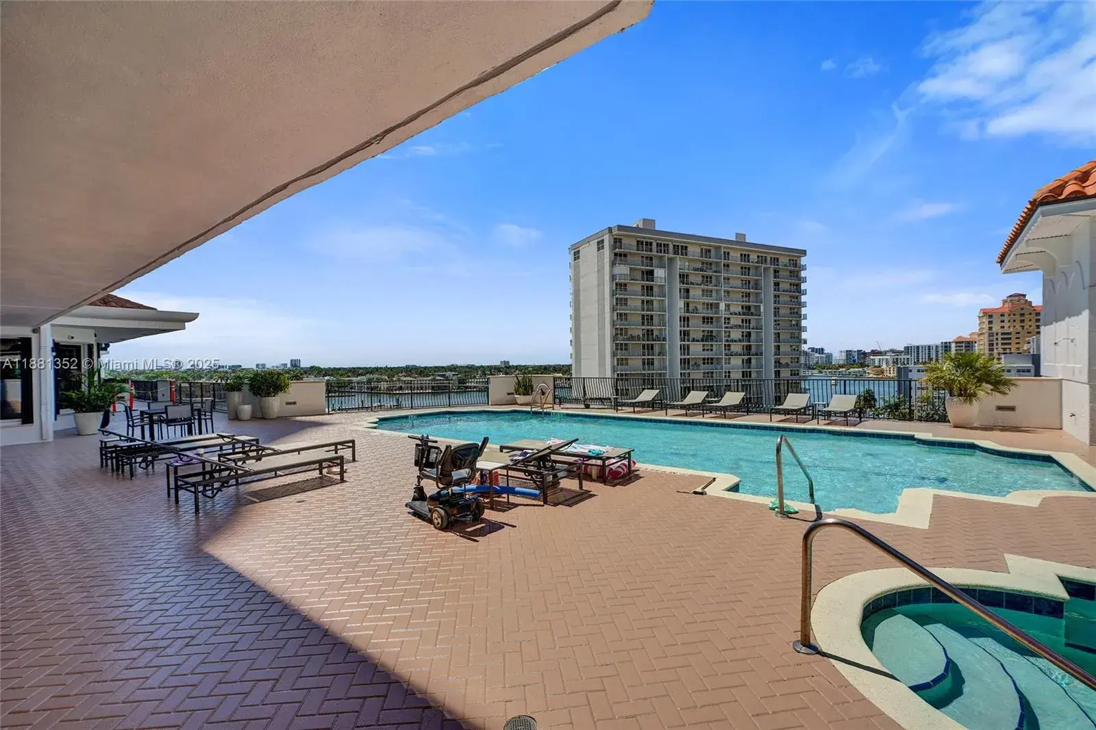 100 S Birch Rd # 906B, Fort Lauderdale FL 33316