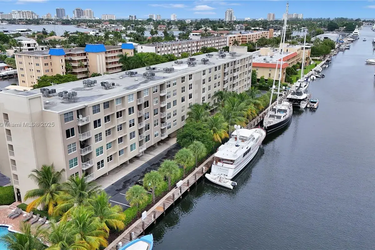 1600 SE 15th St # 305, Fort Lauderdale FL 33316