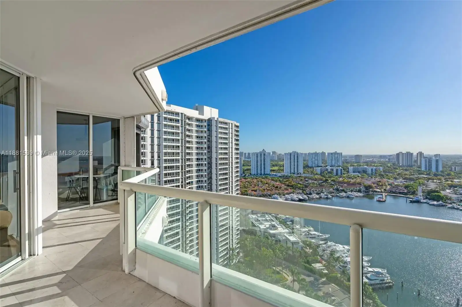 21205 Yacht Club Dr # 2605, Aventura FL 33180 photo 5