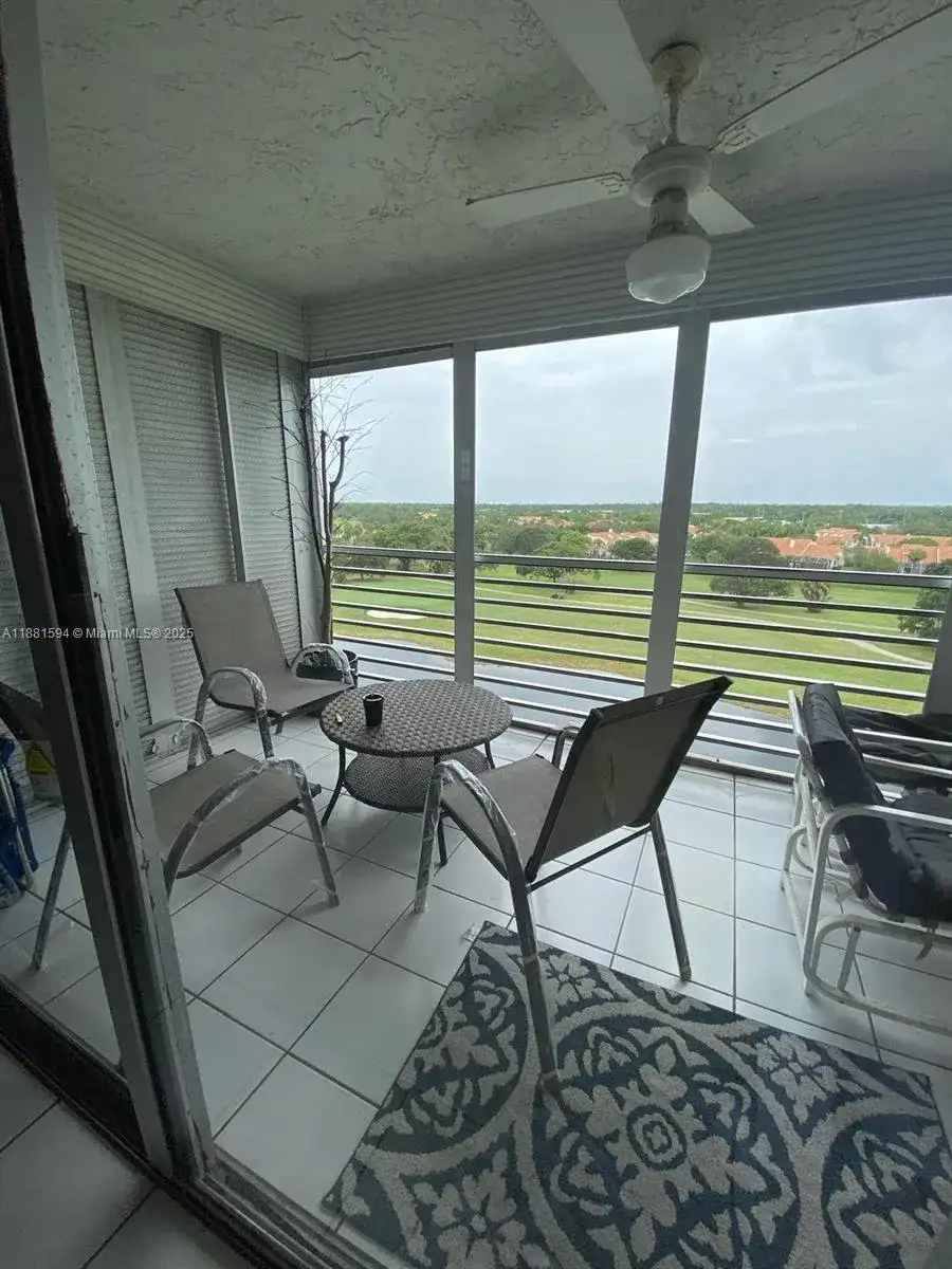 3507 Oaks Way # 804, Pompano Beach FL 33069 photo 2