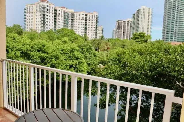 19999 E Country Club Dr # 1304, Aventura FL 33180