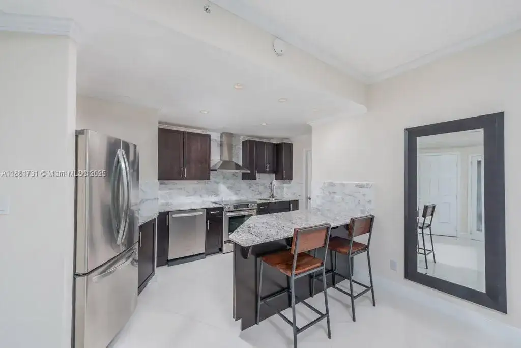 300 S Pointe Dr # 706, Miami Beach FL 33139 photo 2