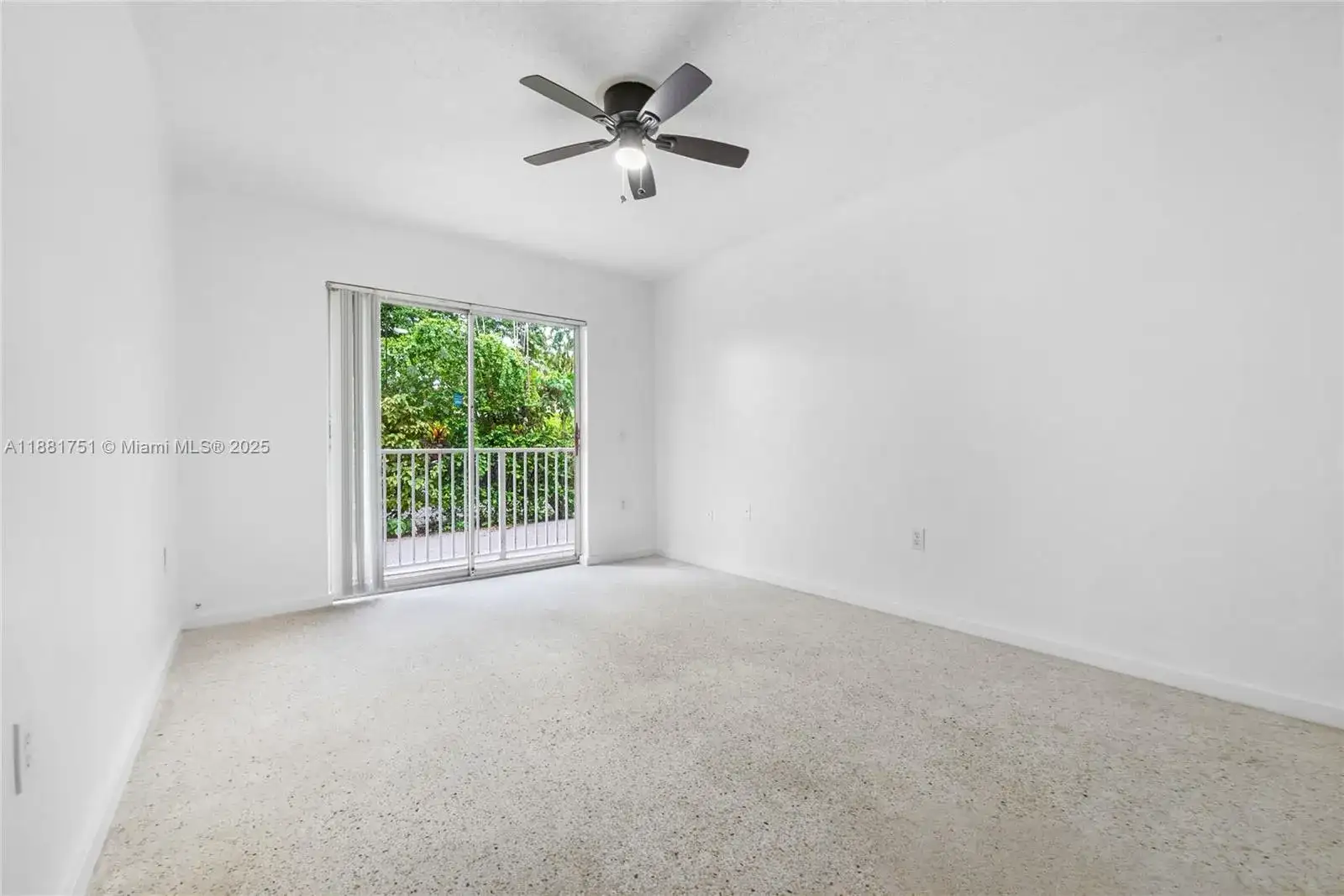 2661 SW 11th St # 14, Miami FL 33135 photo 4