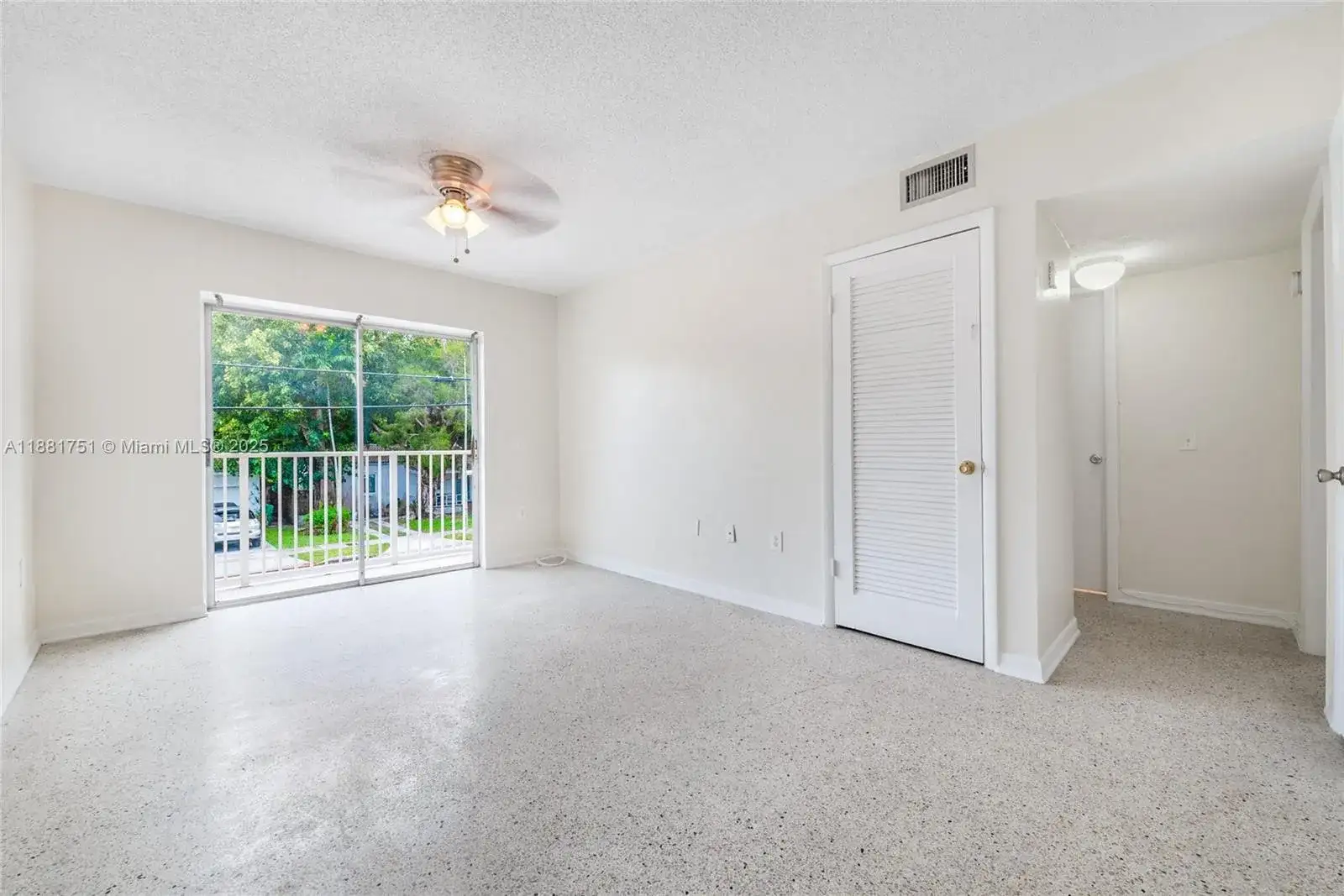 2661 SW 11th St # 14, Miami FL 33135 photo 5