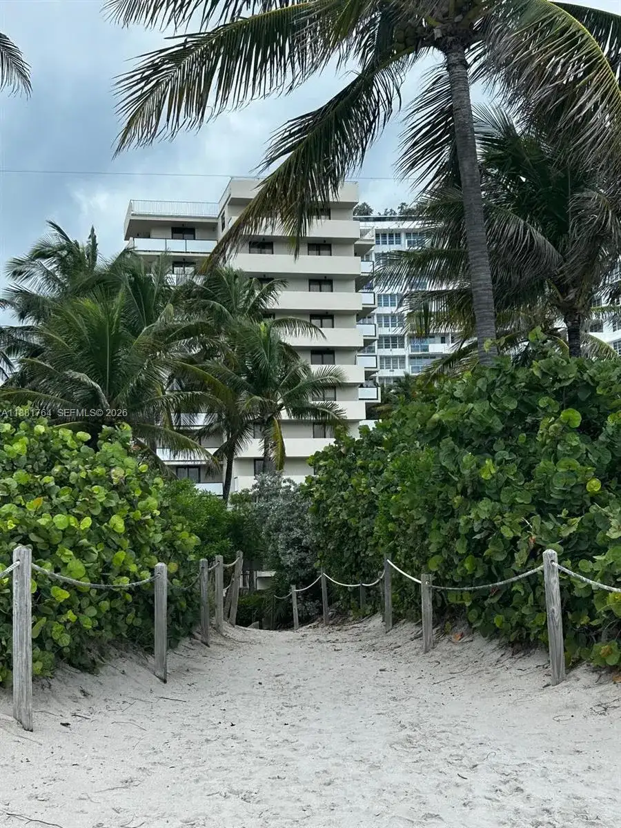 1621 Collins Ave # 701, Miami Beach FL 33139 photo 4