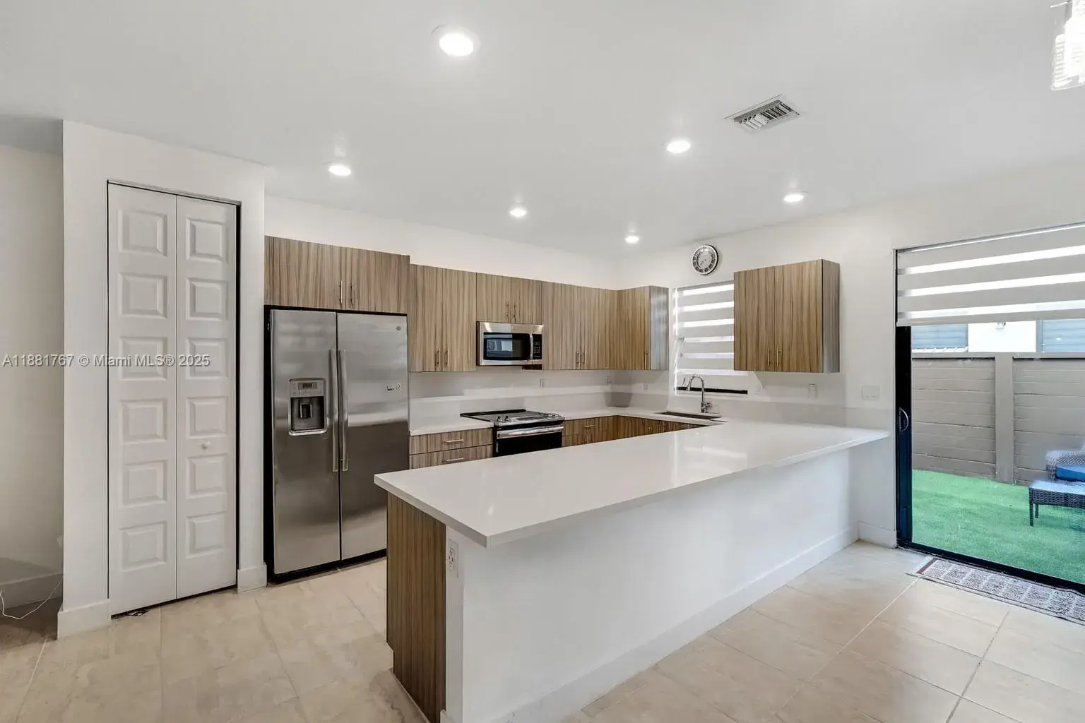 15809 NW 91st Ct, Miami Lakes FL 33018