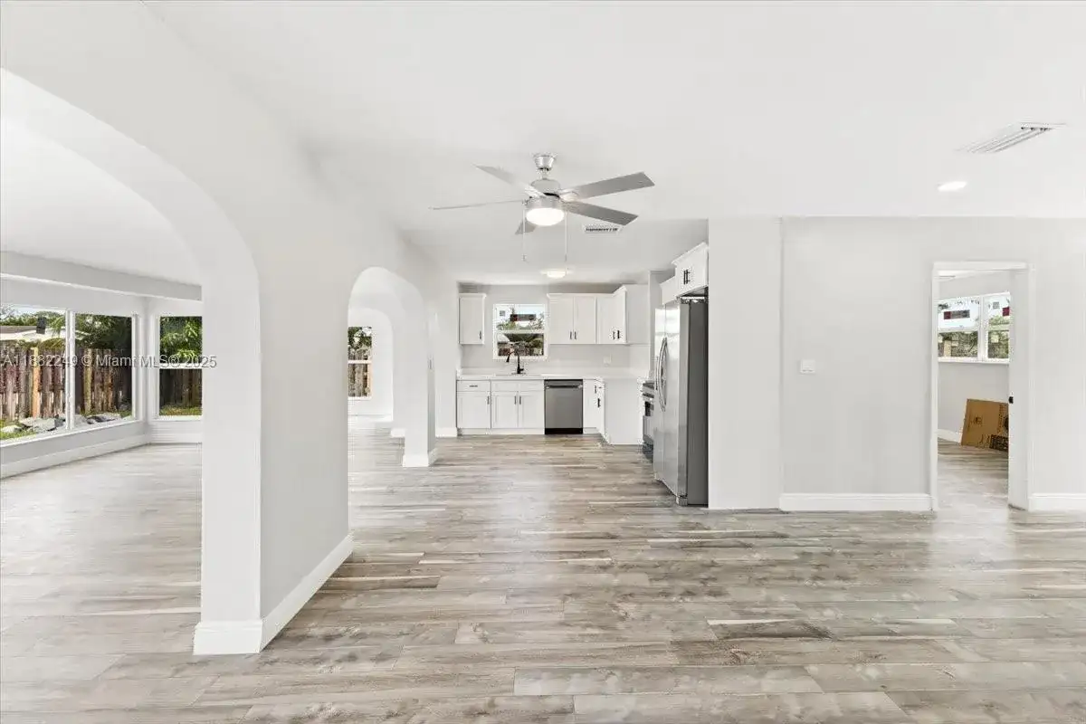 4131 NW 13th Ave, Oakland Park FL 33309 photo 5