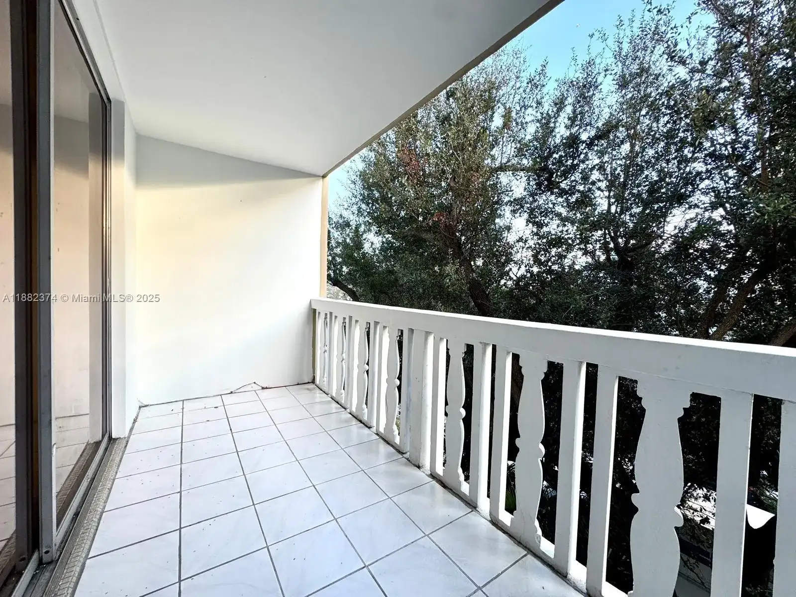 1475 NE 125th Ter # 404B, North Miami FL 33161 photo 3