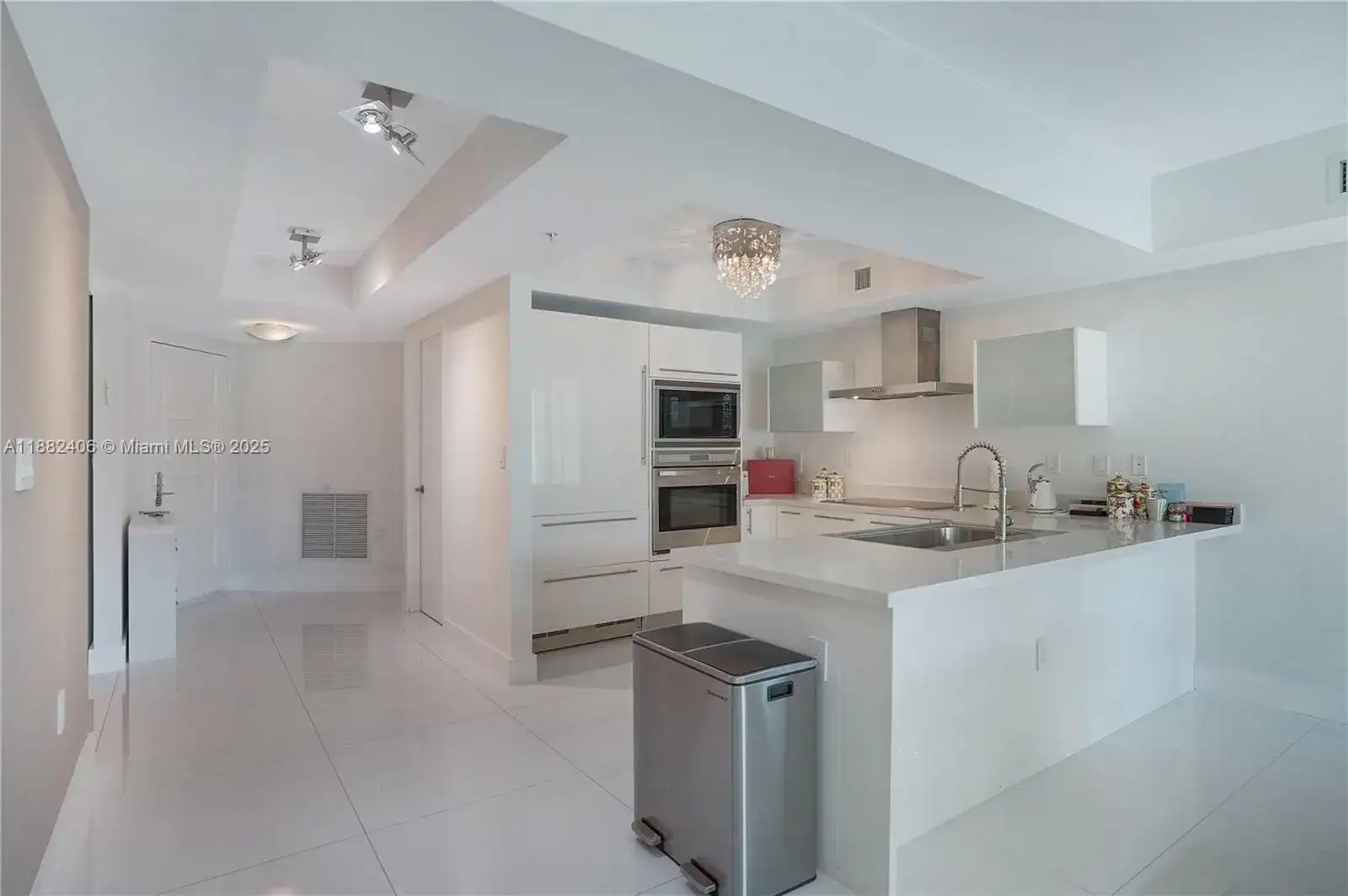 250 S Sunny Isles Blvd # 207, Sunny Isles Beach FL 33160 photo 4