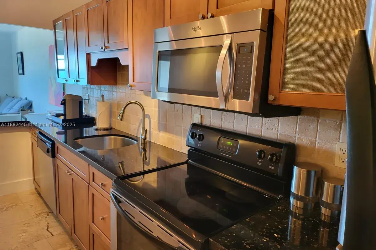 100 Lincoln Rd # 1238, Miami Beach FL 33139