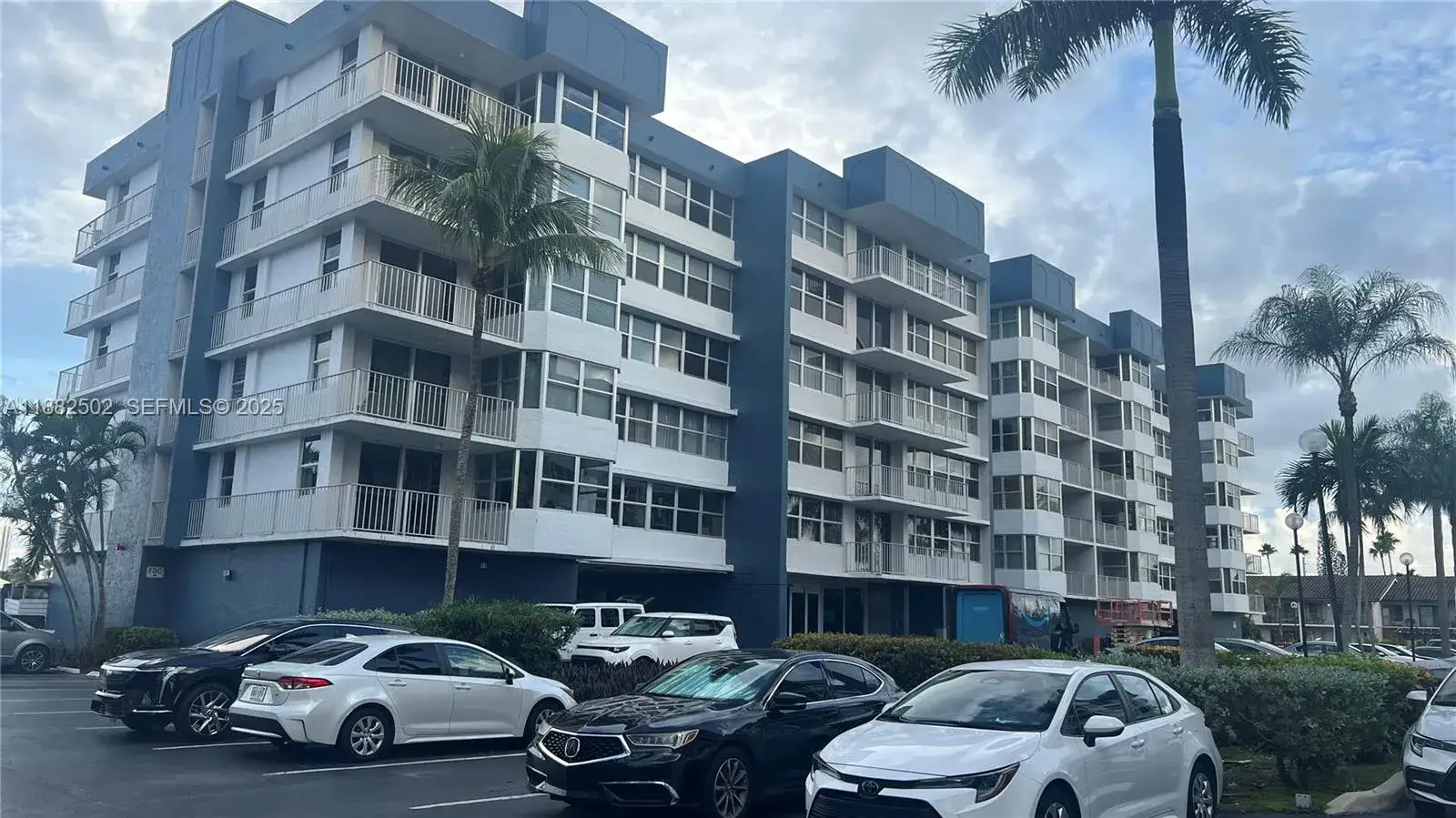16570 NE 26th Ave # 4A, North Miami Beach FL 33160