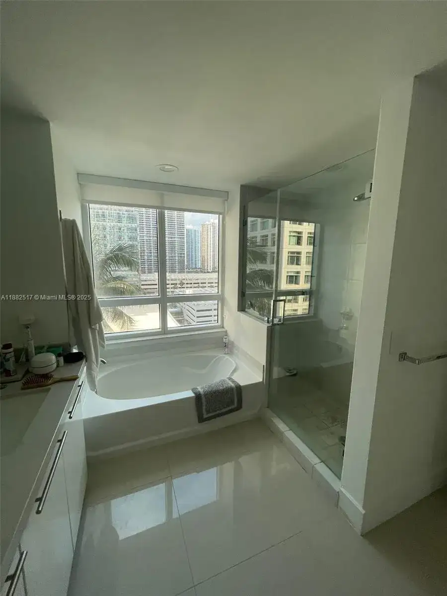 950 Brickell Bay Dr # 1210, Miami FL 33131 photo 3