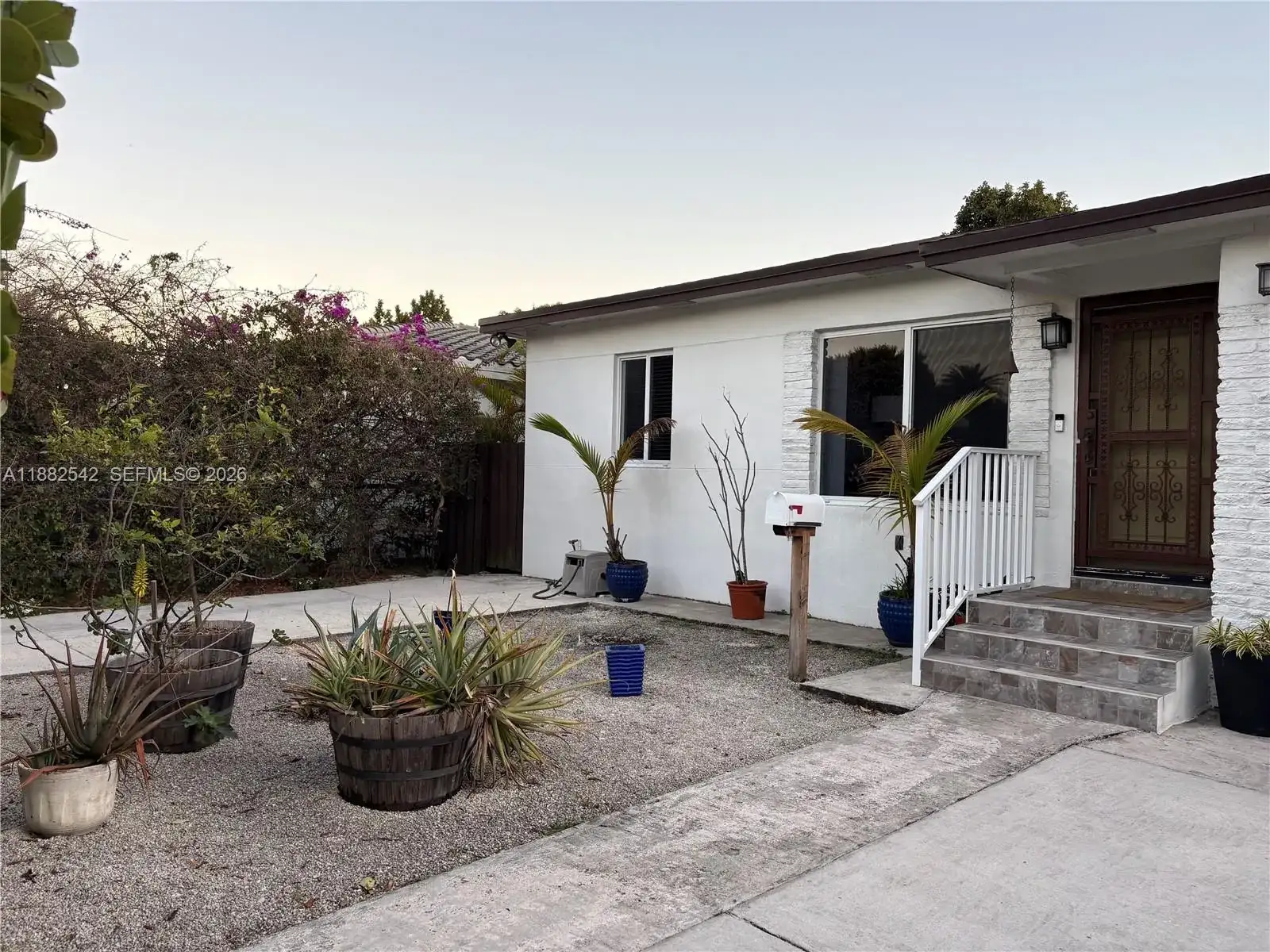 2270 SW 24th St, Miami FL 33145 photo 2