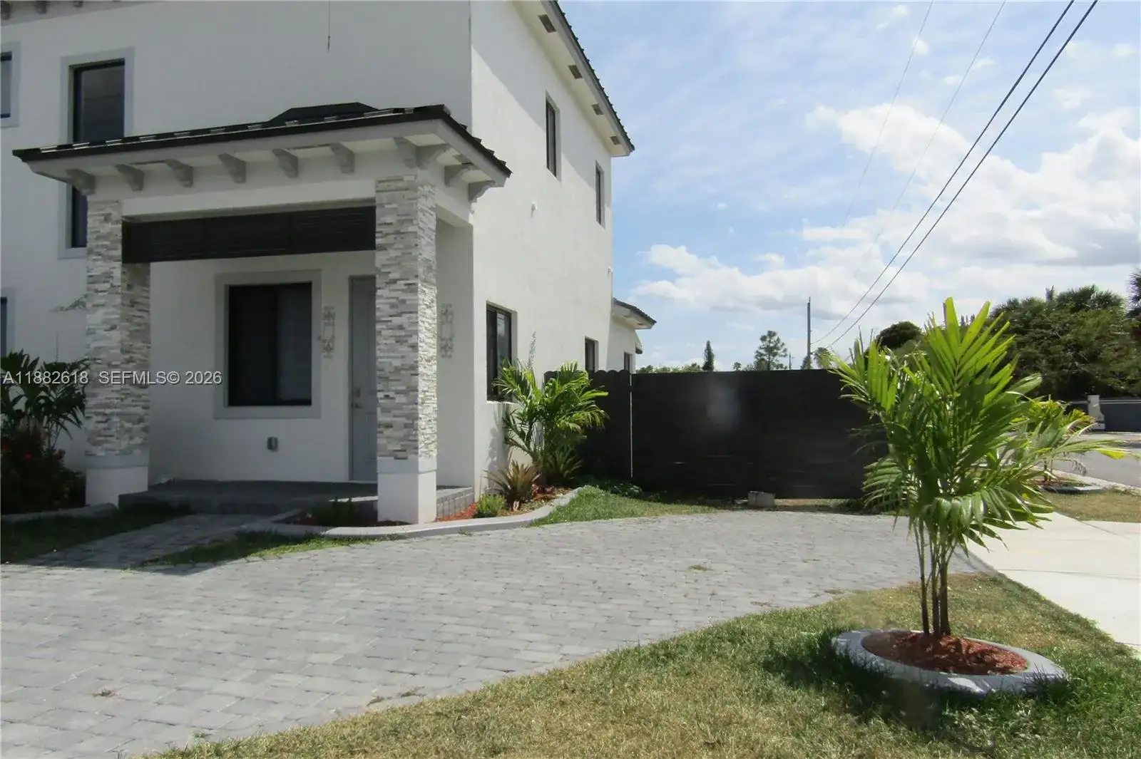 11998 SW 232nd St, Miami FL 33170 photo 4