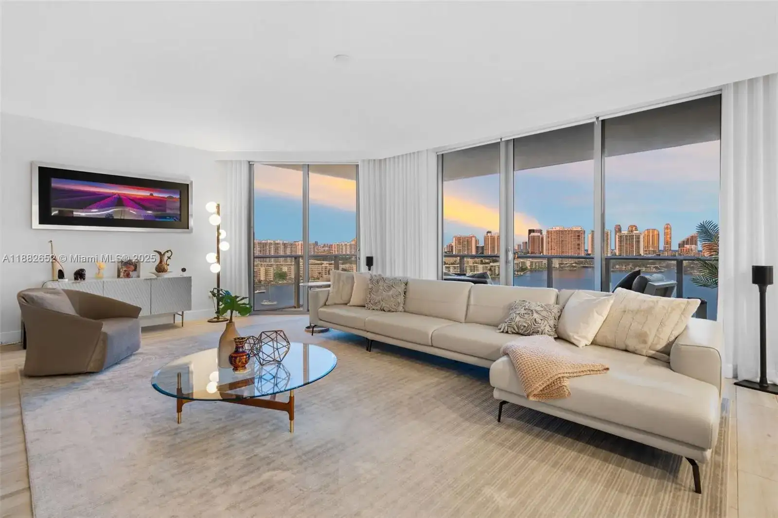 17301 Biscayne Blvd # 1510, North Miami Beach FL 33160 photo 2