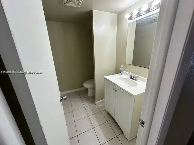 1663 NW 56th Ter # 13, Lauderhill FL 33313 photo 5