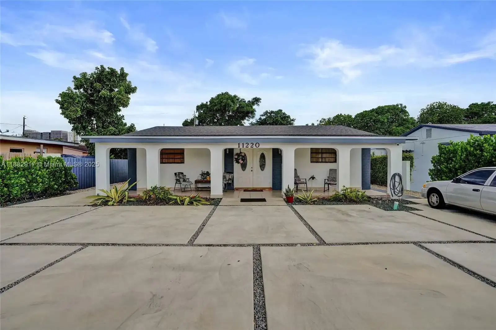 11220 SW 2nd St, Sweetwater FL 33174