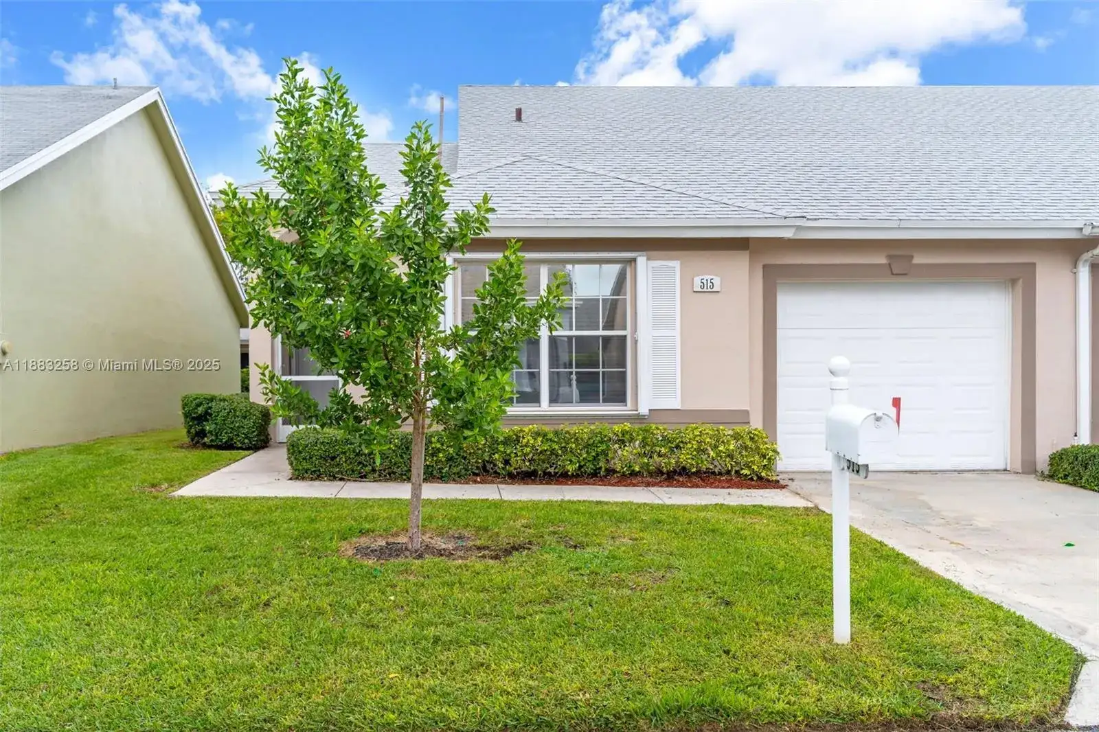 515 SE 21st Ln, Homestead FL 33033 photo 2