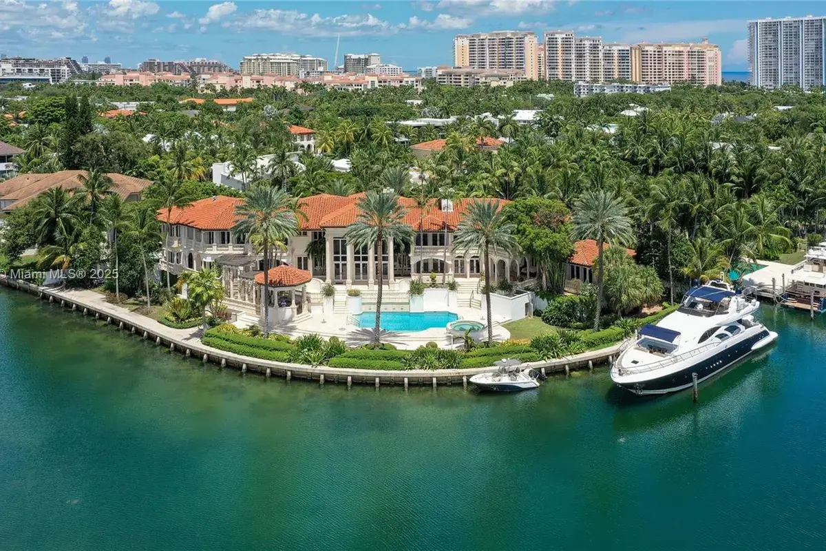260 Cape Florida Dr, Key Biscayne FL 33149
