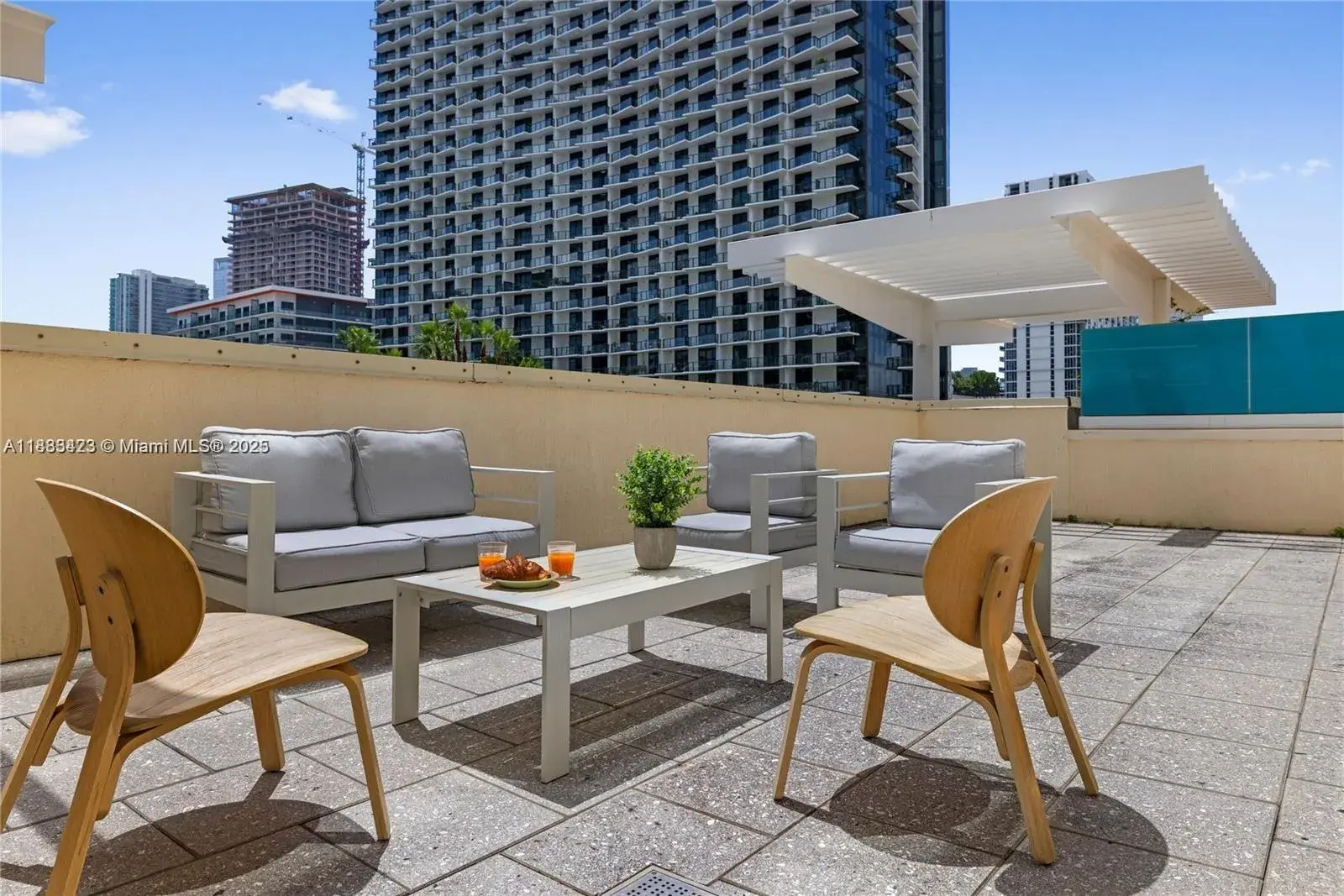 3250 NE 1st Ave # 516, Miami FL 33137