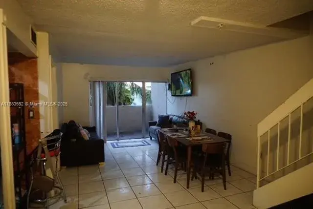 10661 SW 108th Ave # 3B, Miami FL 33176