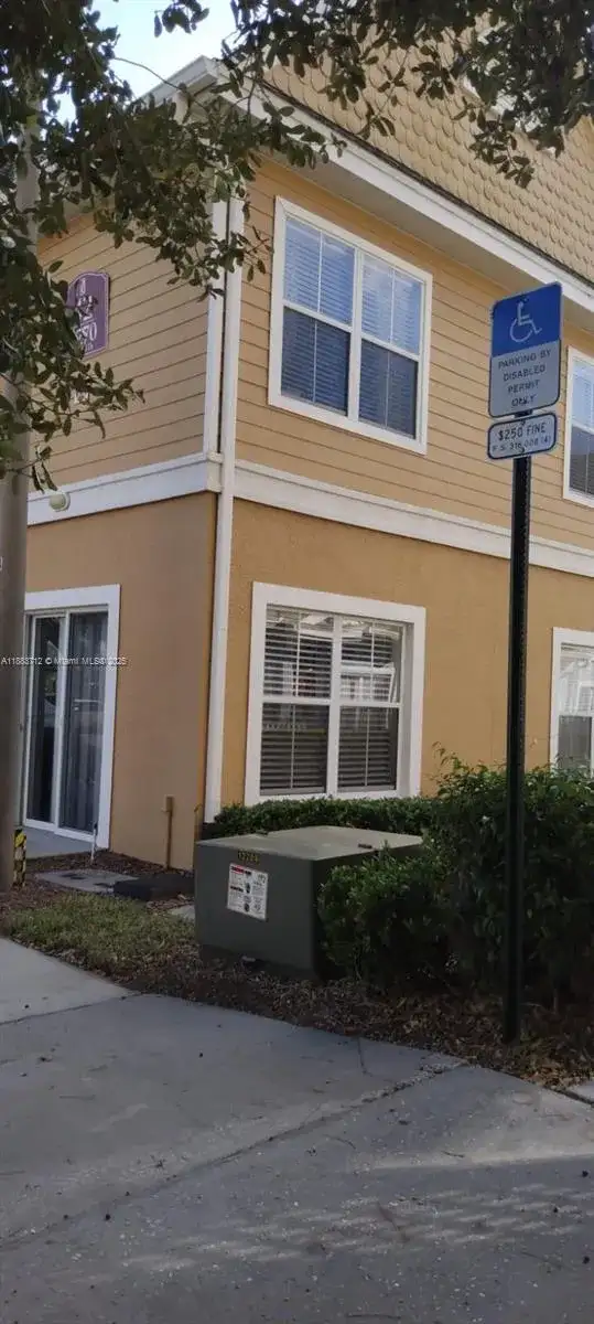 2270 San Vital DR # 107, Kissimmee FL 34741 photo 3