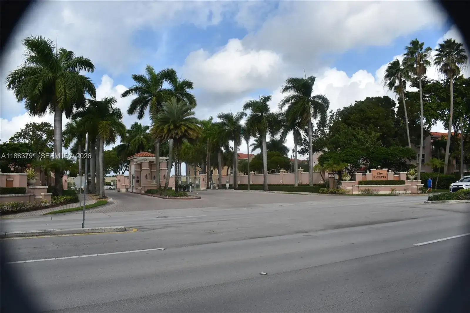 6540 NW 114th Ave # 1426, Doral FL 33178 photo 2