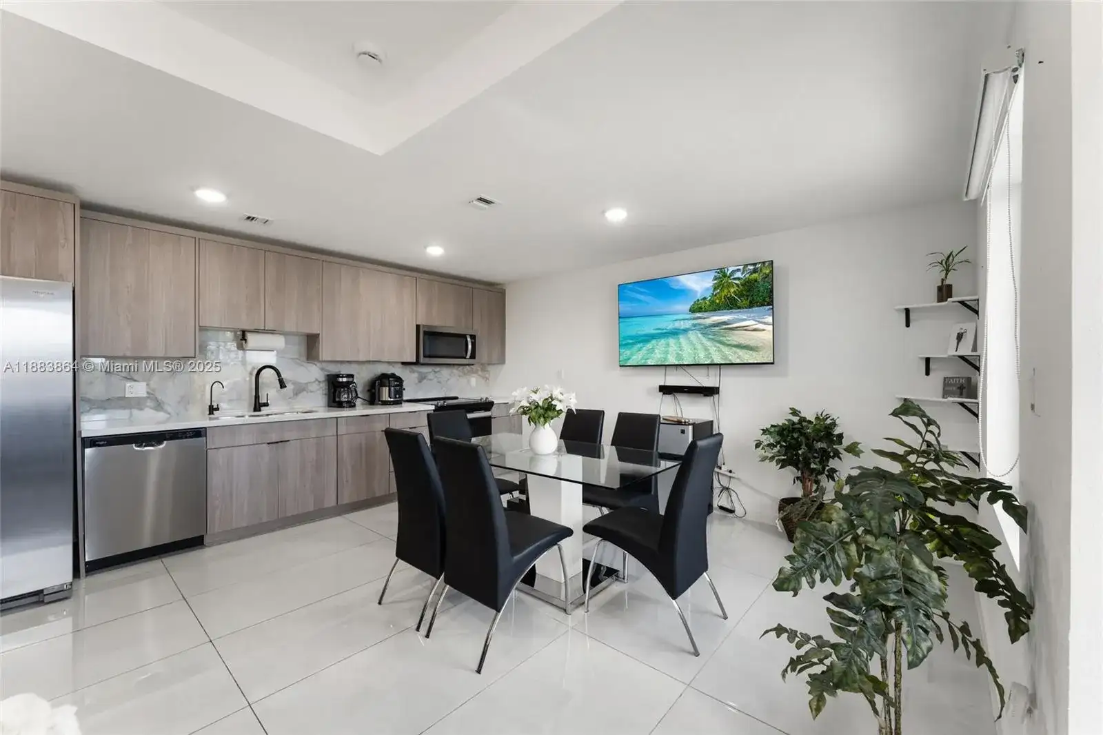14590 SW 260th St, Homestead FL 33032 photo 2